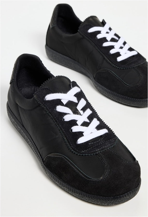 The Stallion Black CW (UNISEX)