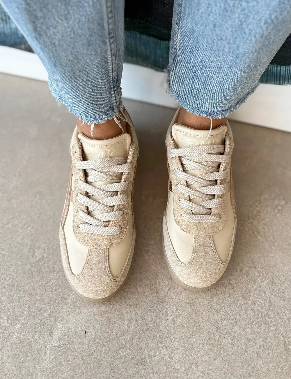 Demi Beige