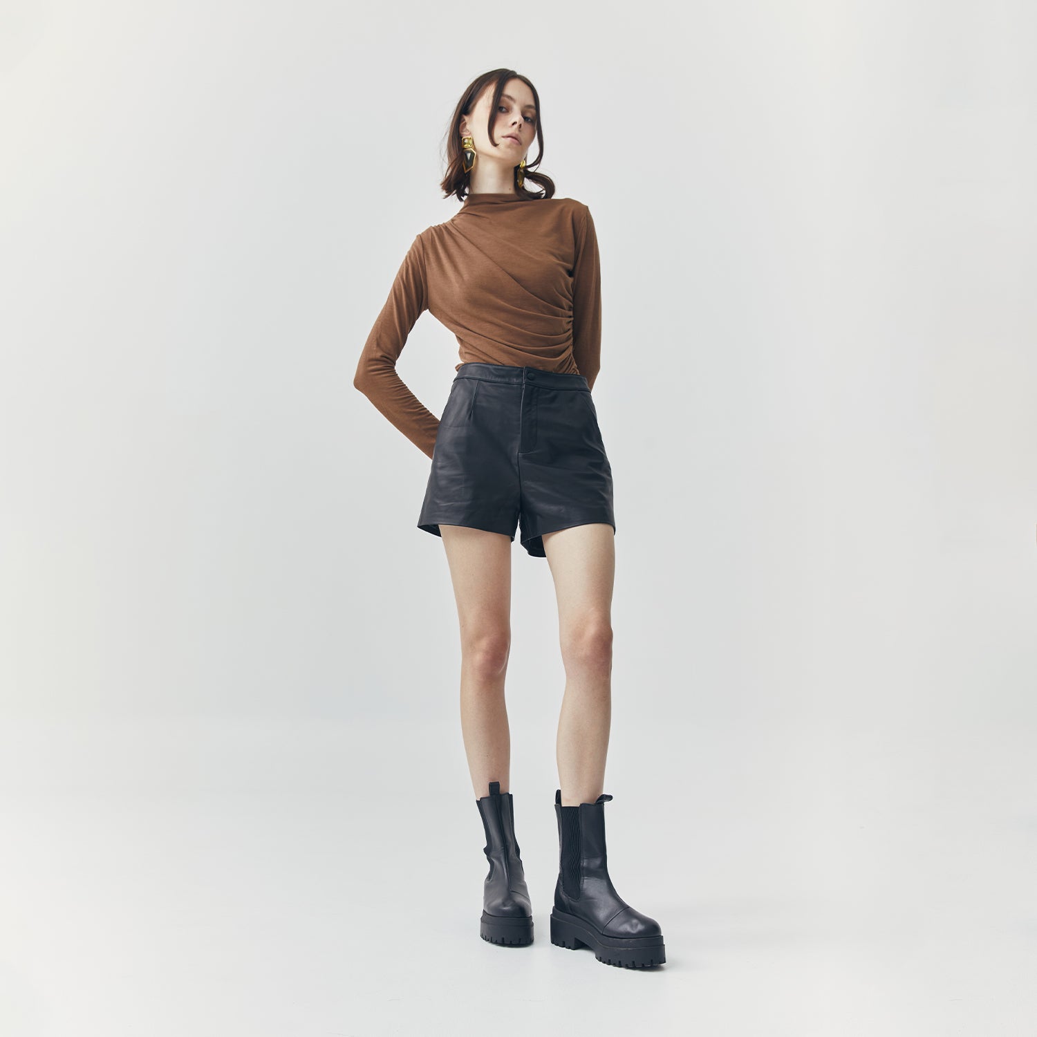 WREN SHORT LEATHER PANTS