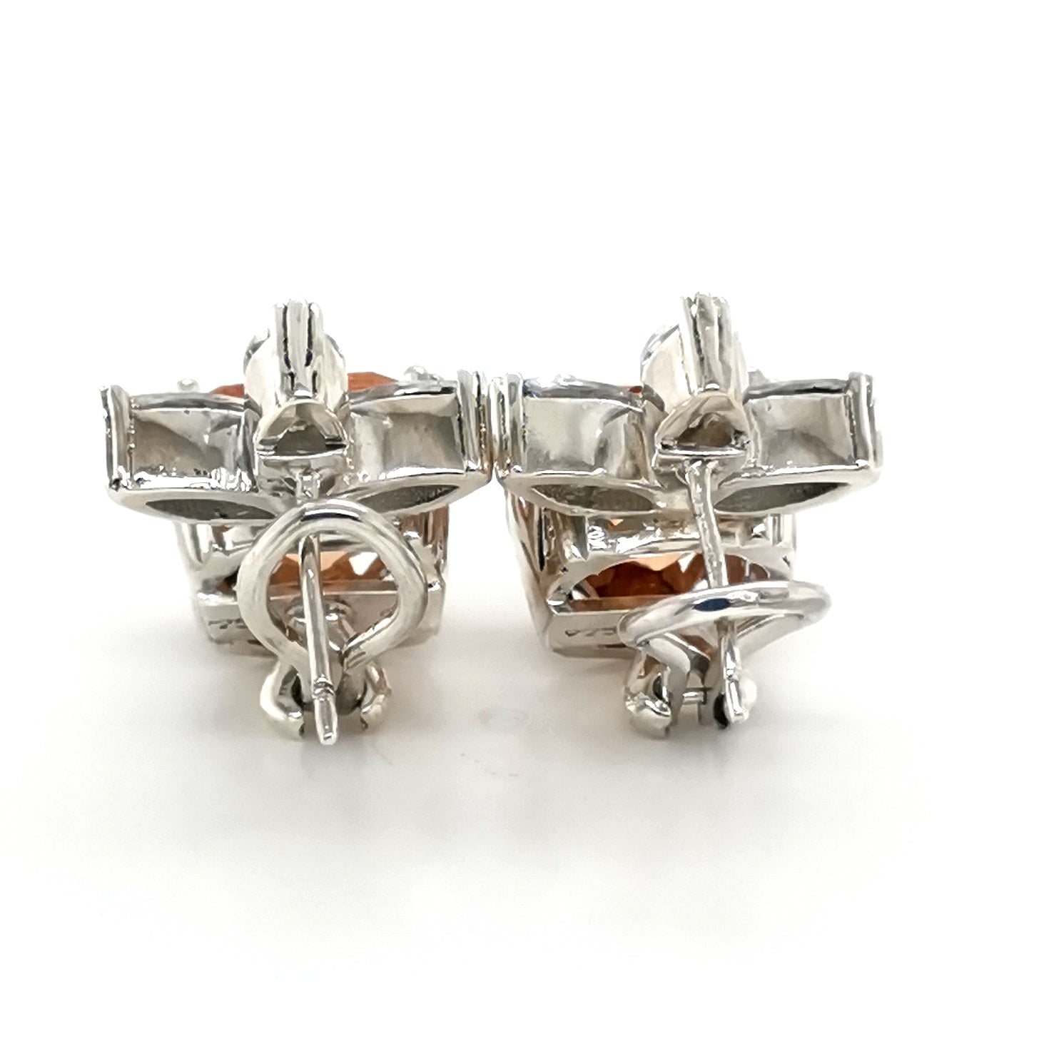 Elegant Cushion cut champaigne earrings
