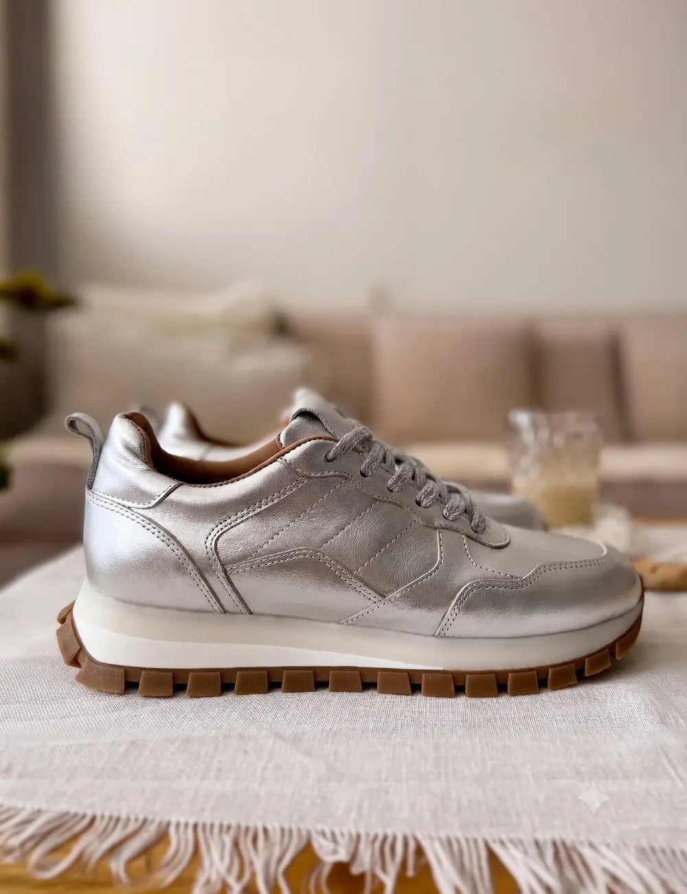 Mule Chalk Silver
