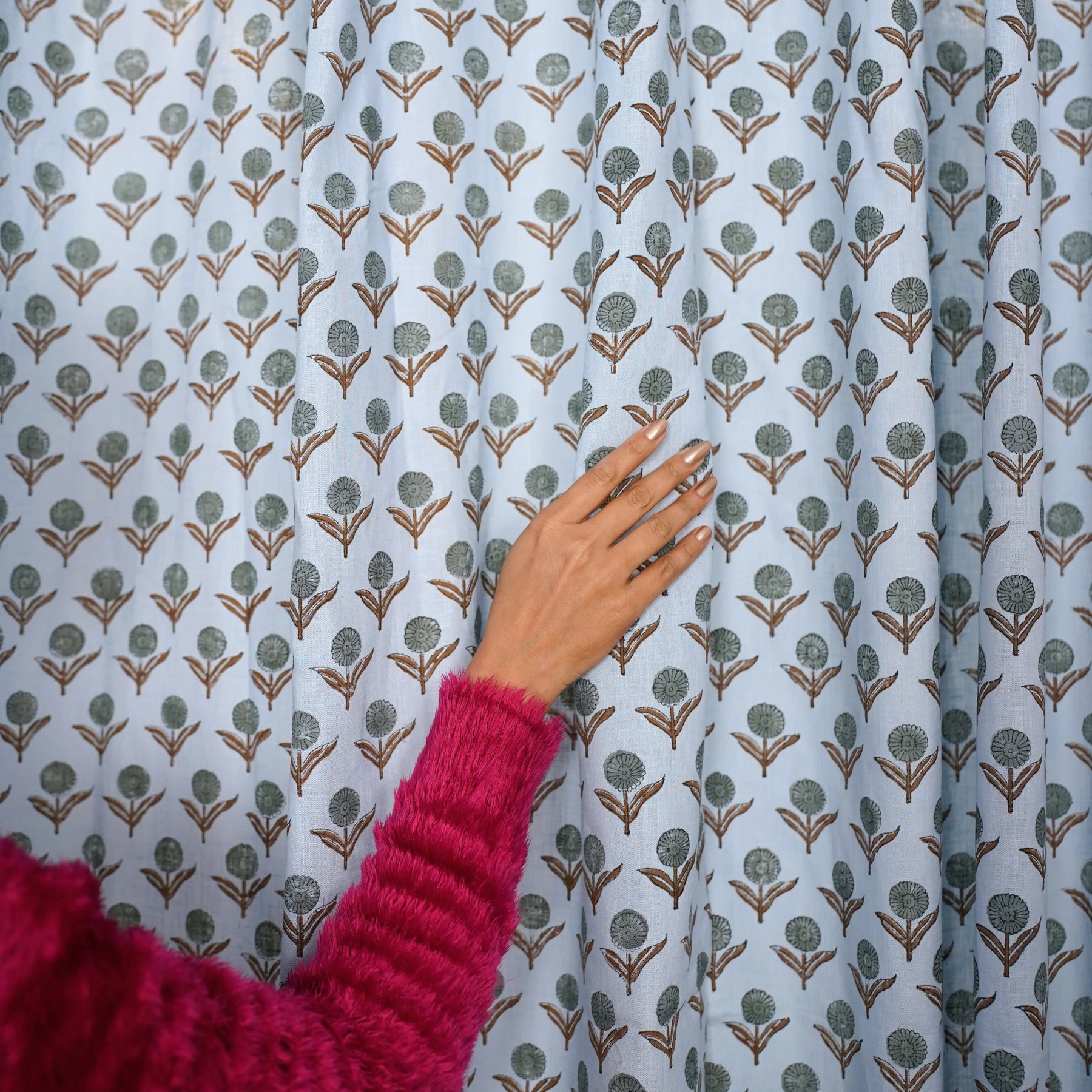 Handcrafted Block Printed Viscose Colored Linen Curtain - Genda Pushp