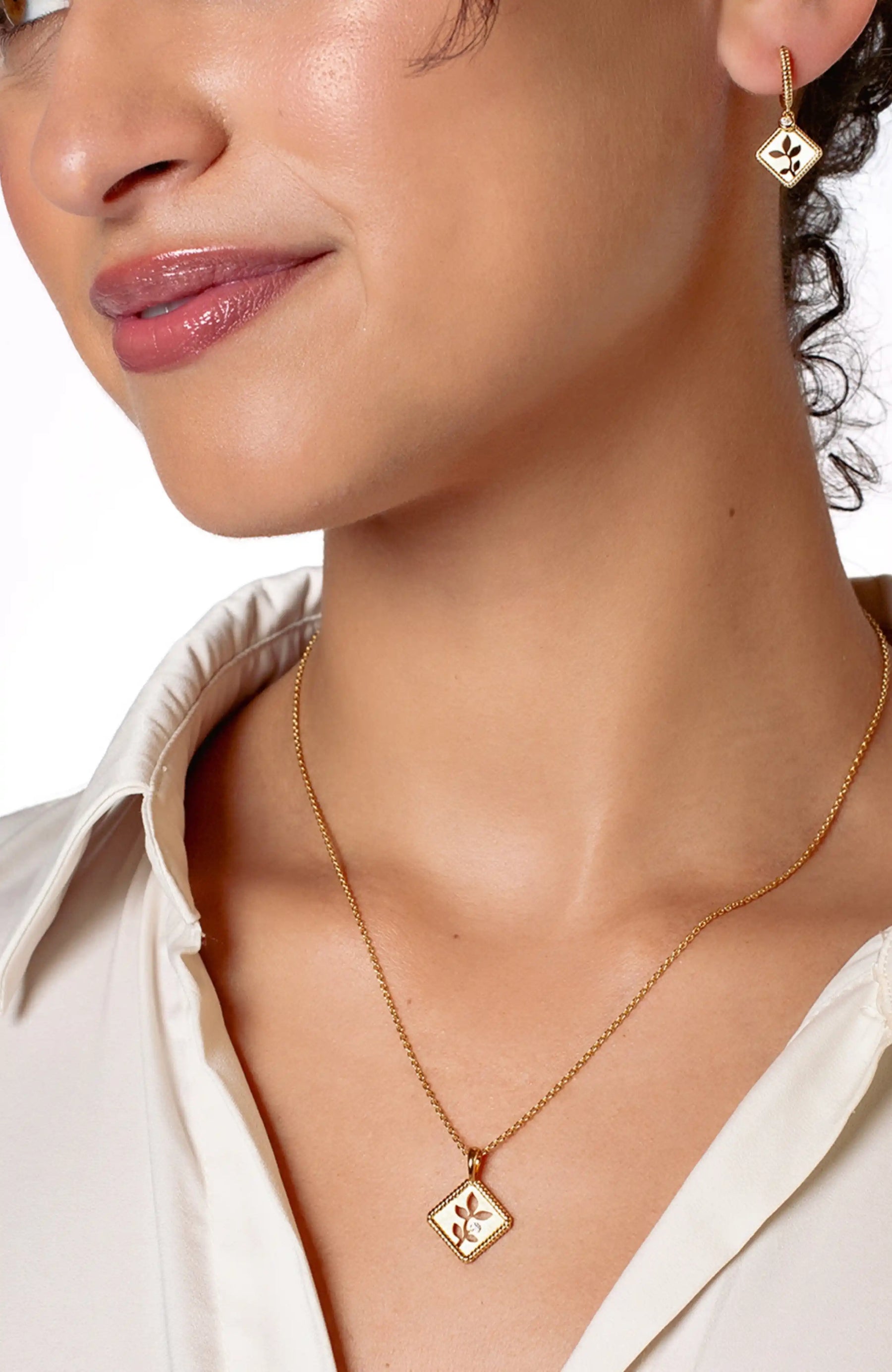 Olive Leaf Pendant Necklace