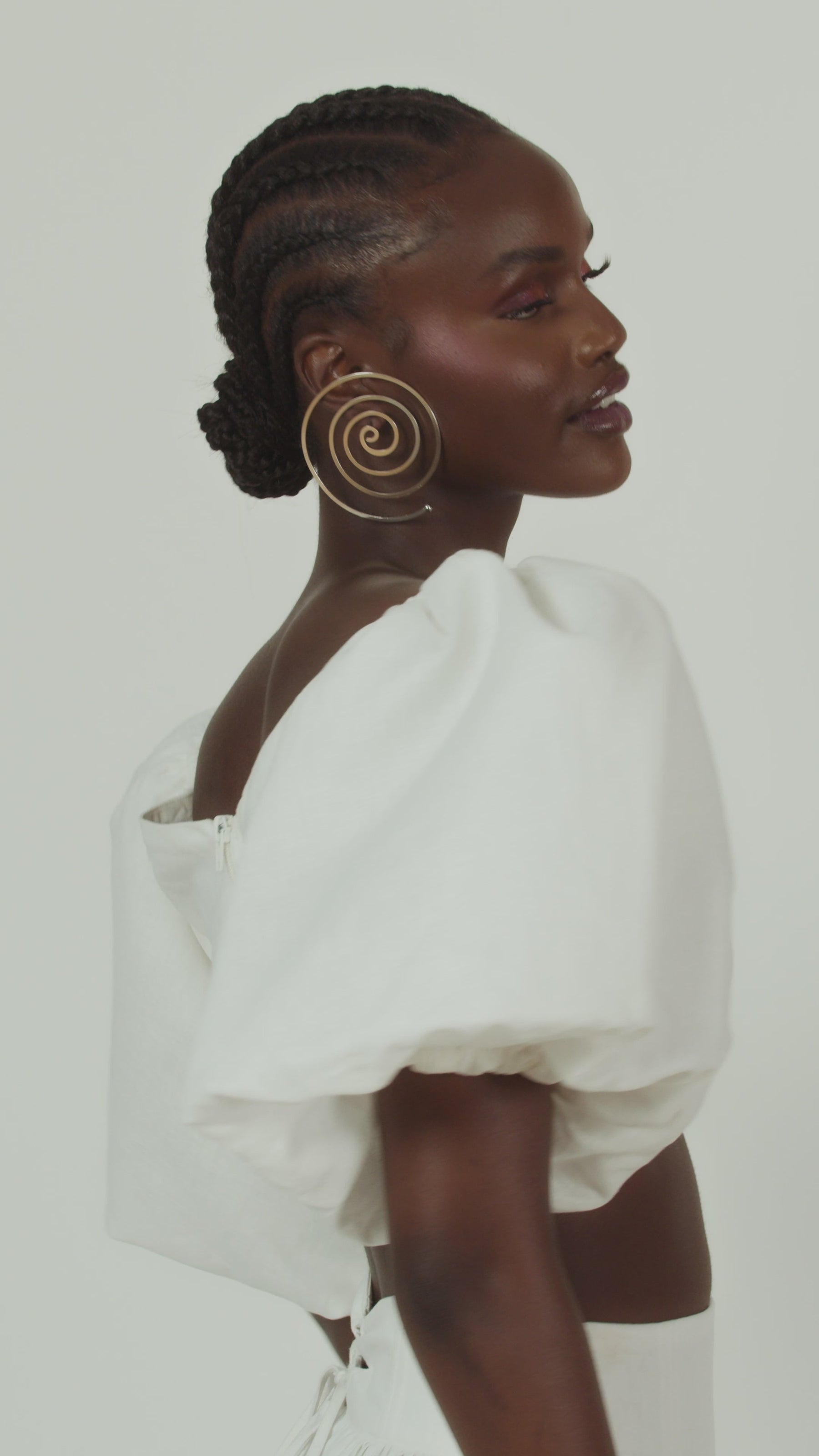 Linen SKYE Puffy Sleeve Crop Top in White