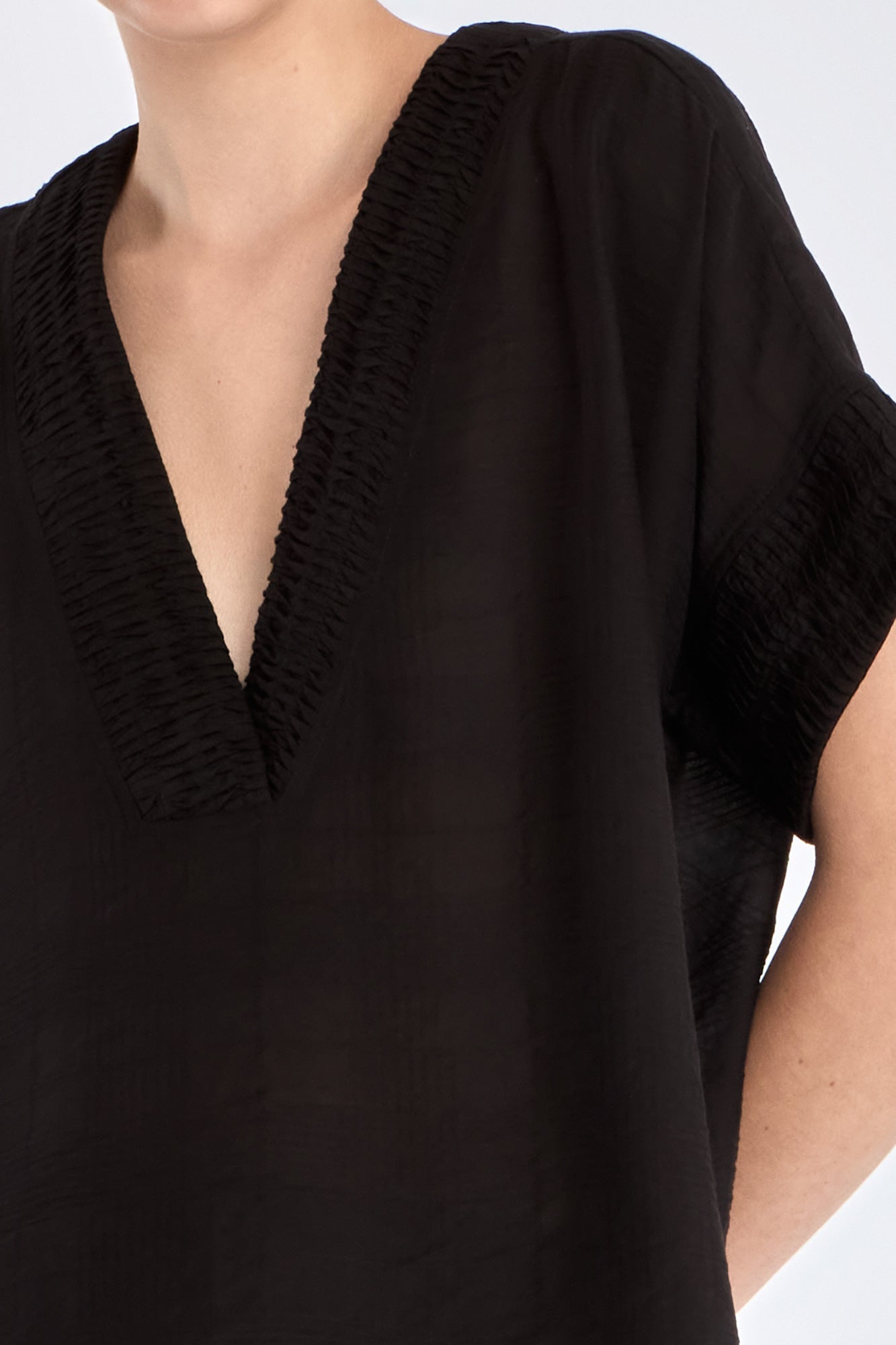 Ivy V-Neck Blouse | Black