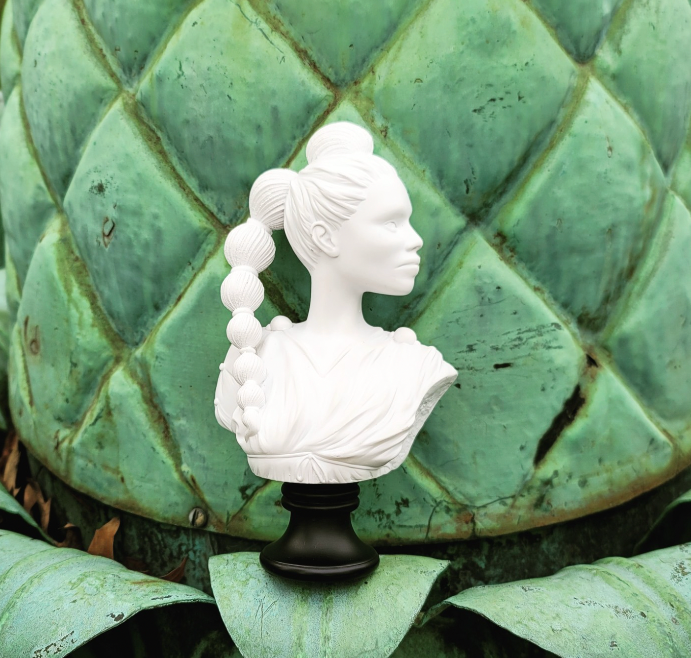 Mini Resurgence Baddie Bust Sculpture