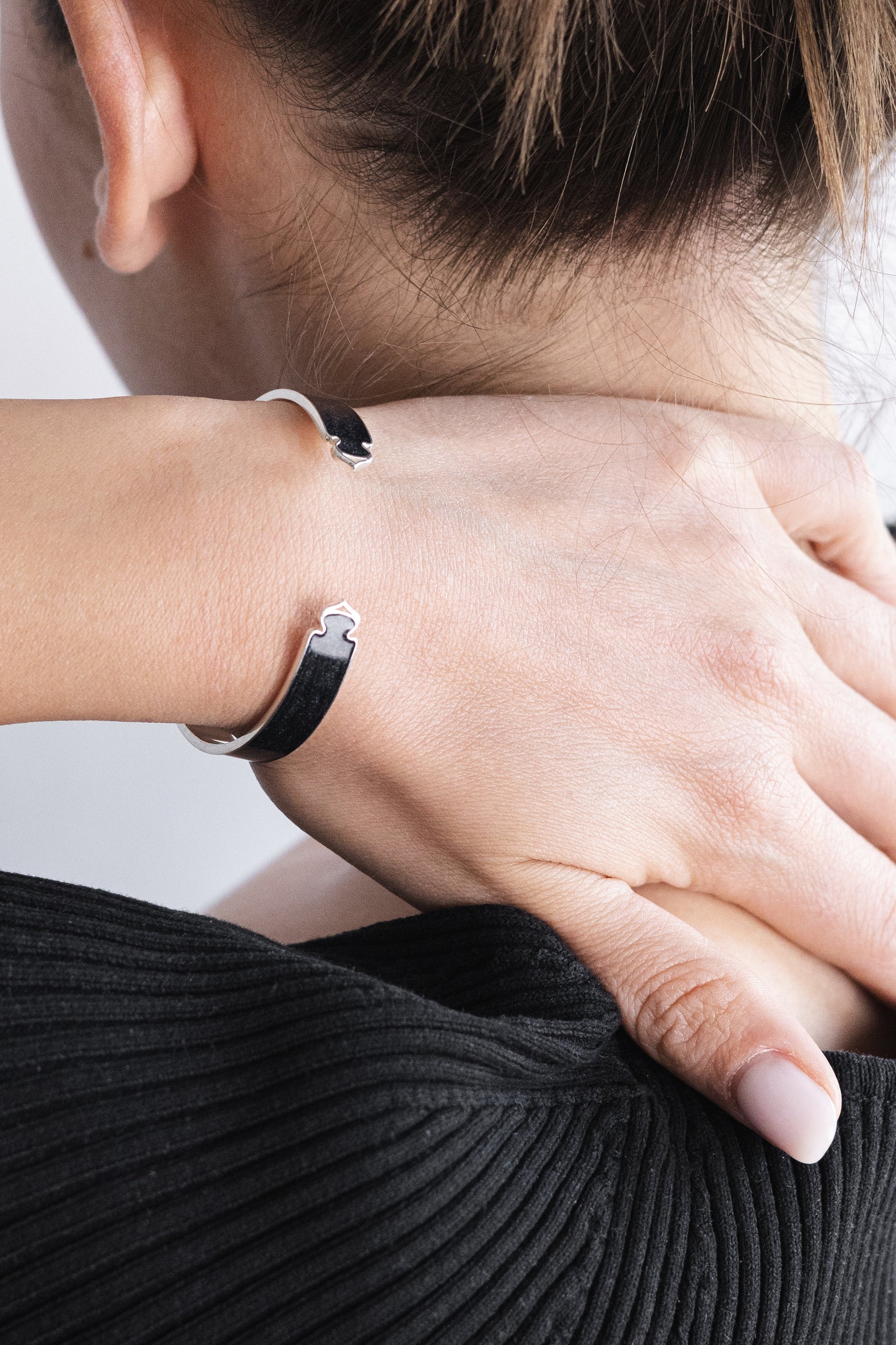 Atlas bangle