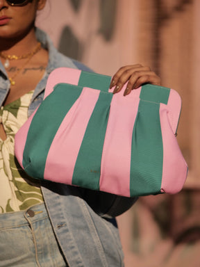 Pochette - 10”H x 14”W Inches