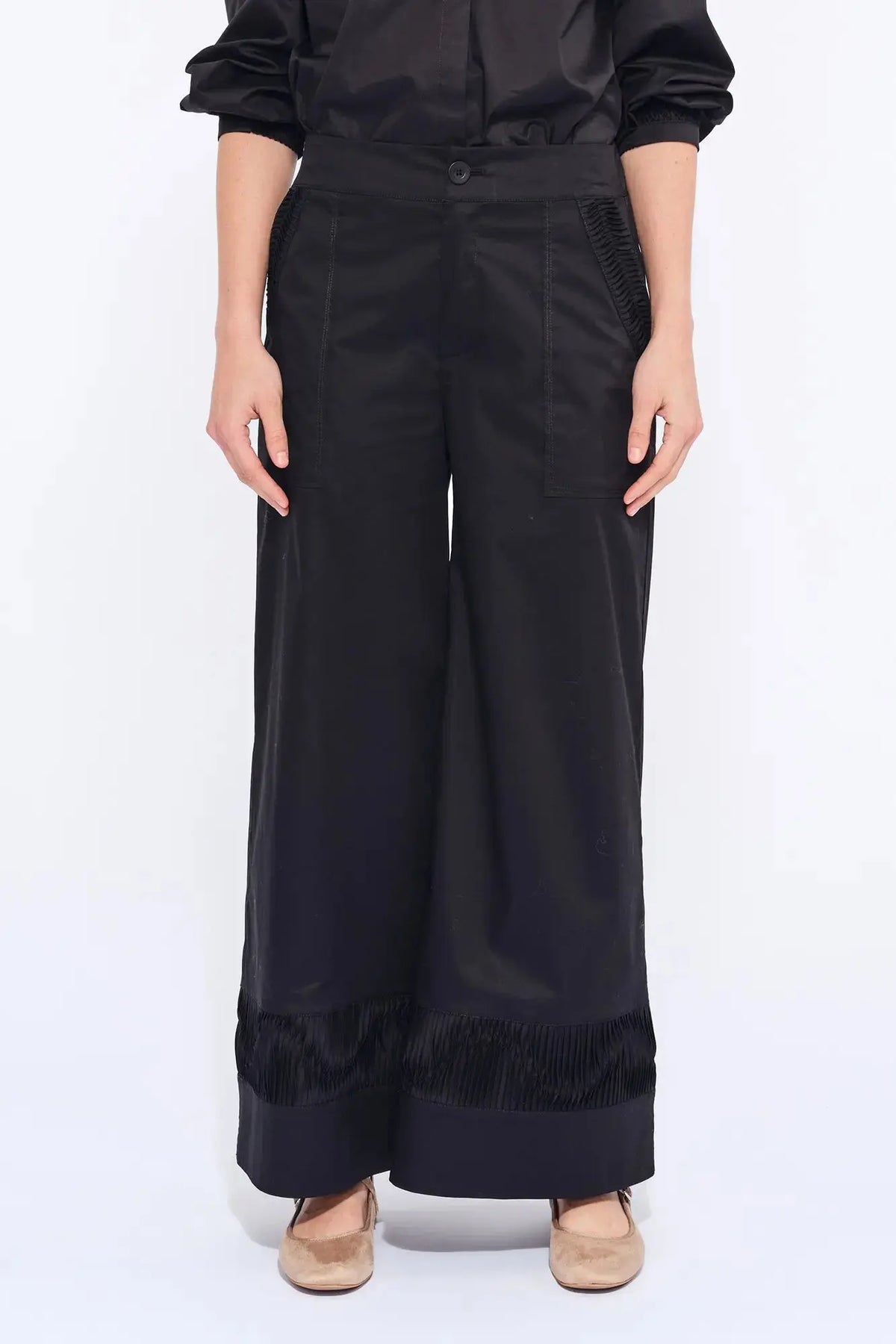 Viena Sculptural Hem Trouser