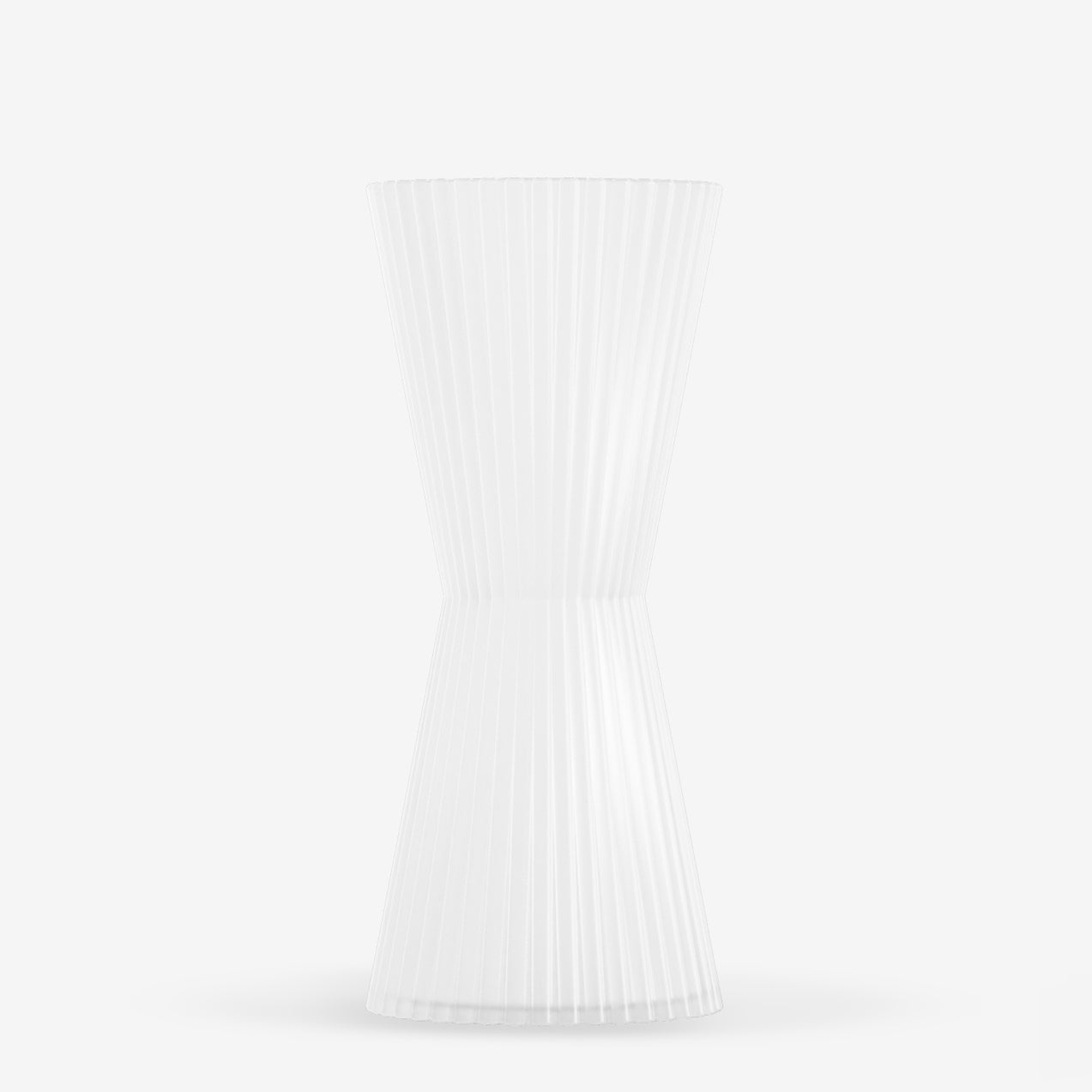AIZ Carafe in Frosted