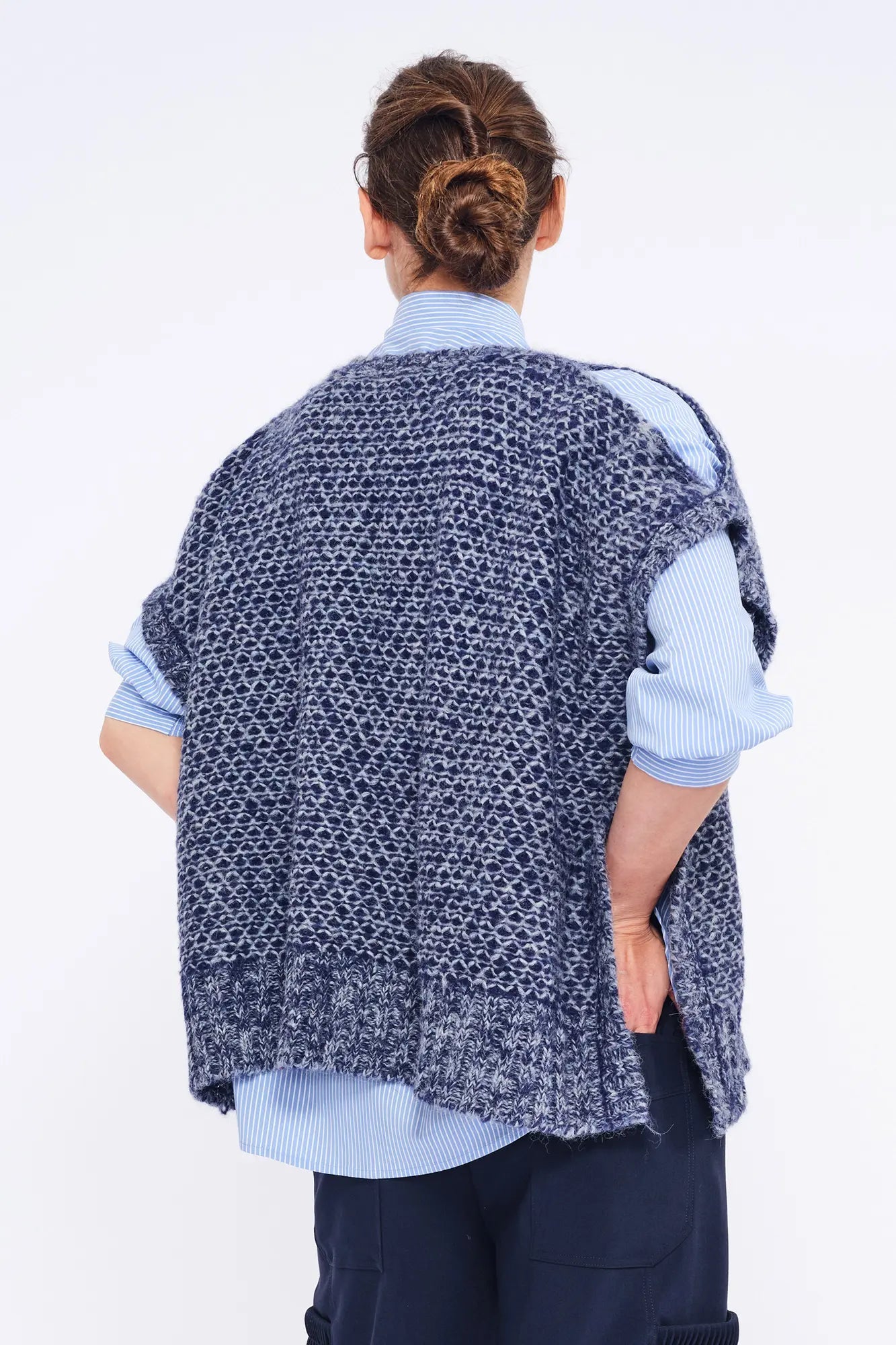Chelsea Openwork Alpaca Poncho | Navy Melange