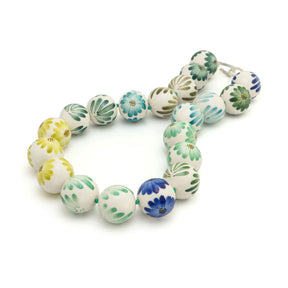 CARMEN Ceramic Spheres Short Necklace