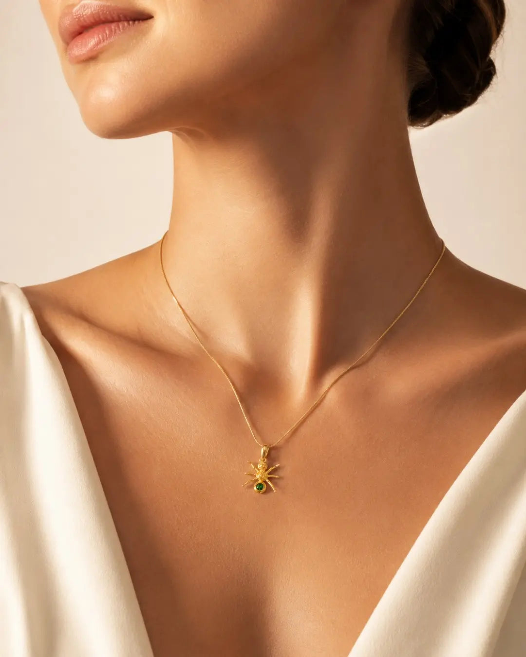 Collar Dije Las Obreras Dorado