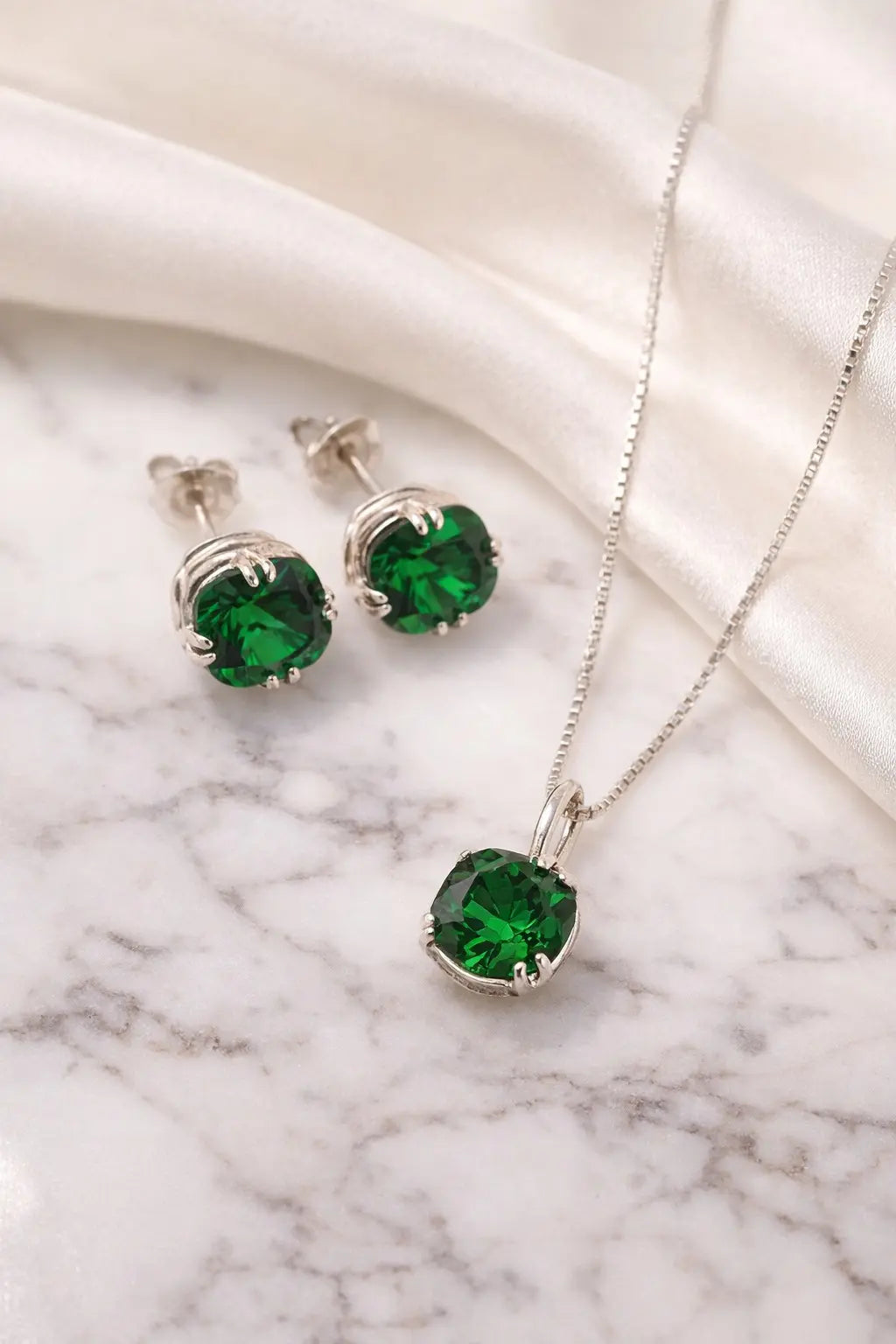 Cushion Cut Ladies Jewellery Set