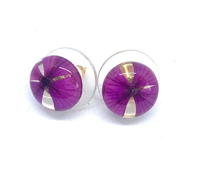 Tiny bloom Stud earrings