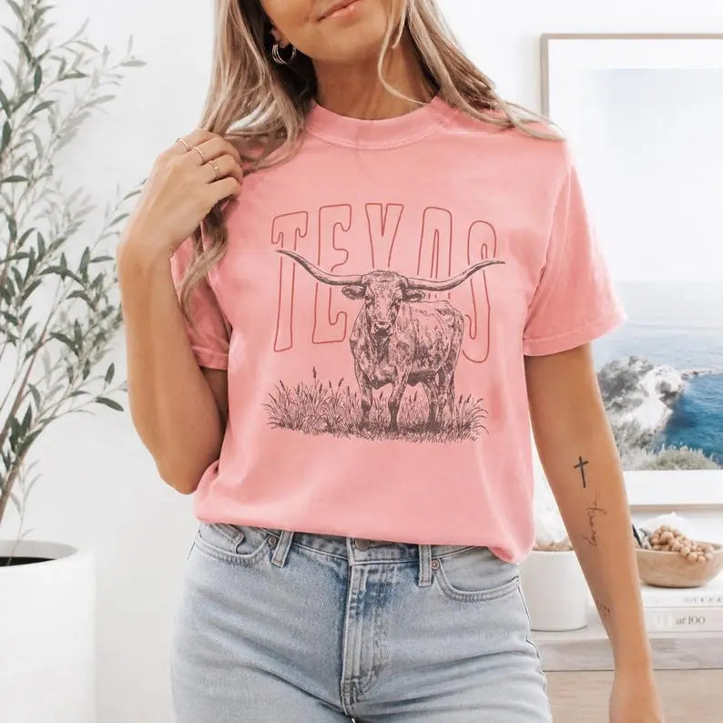 Texas Longhorn Cattle Graphic T-Shirt | Light Pink Western Country Cotton Tee