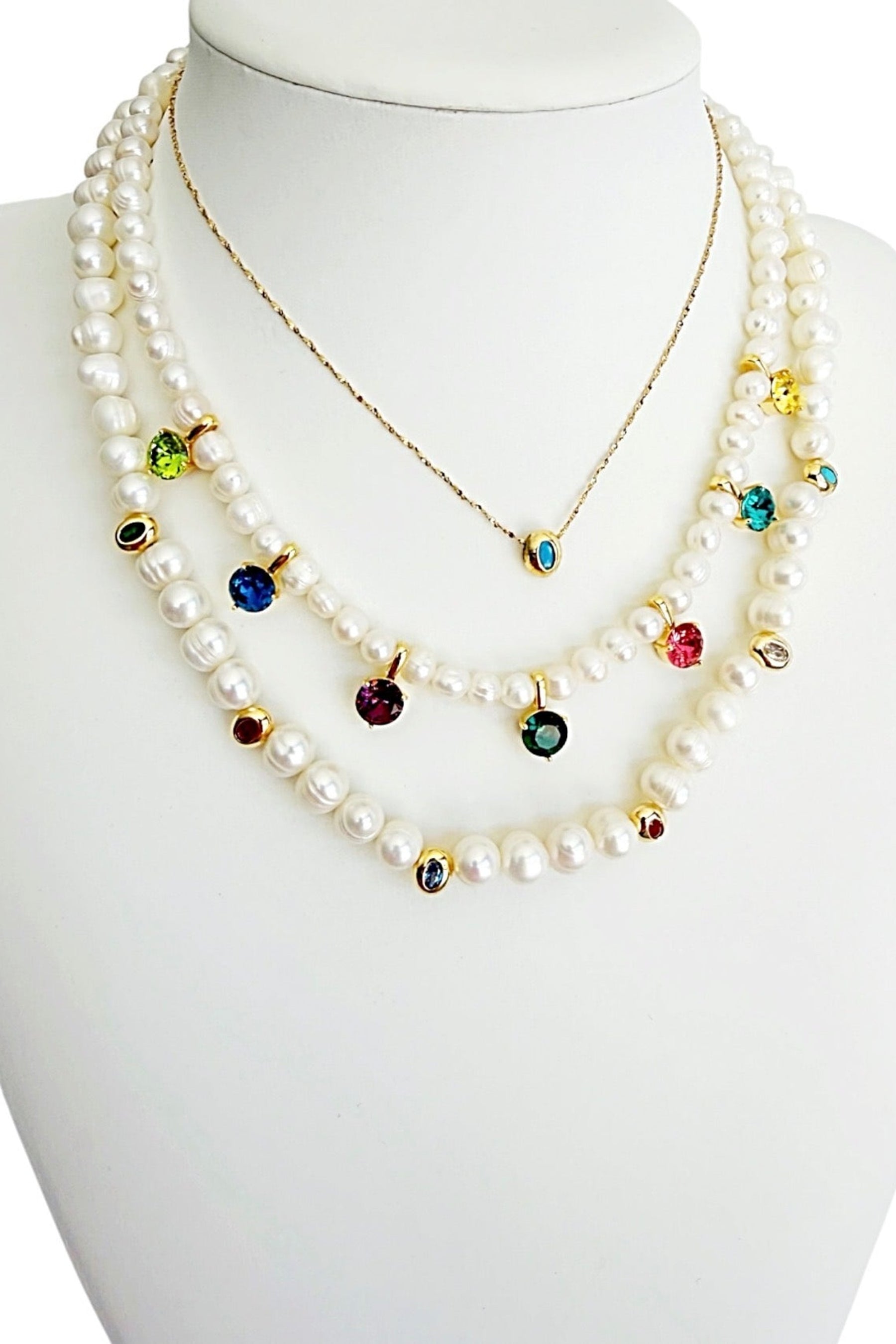 Caroline pearl necklace