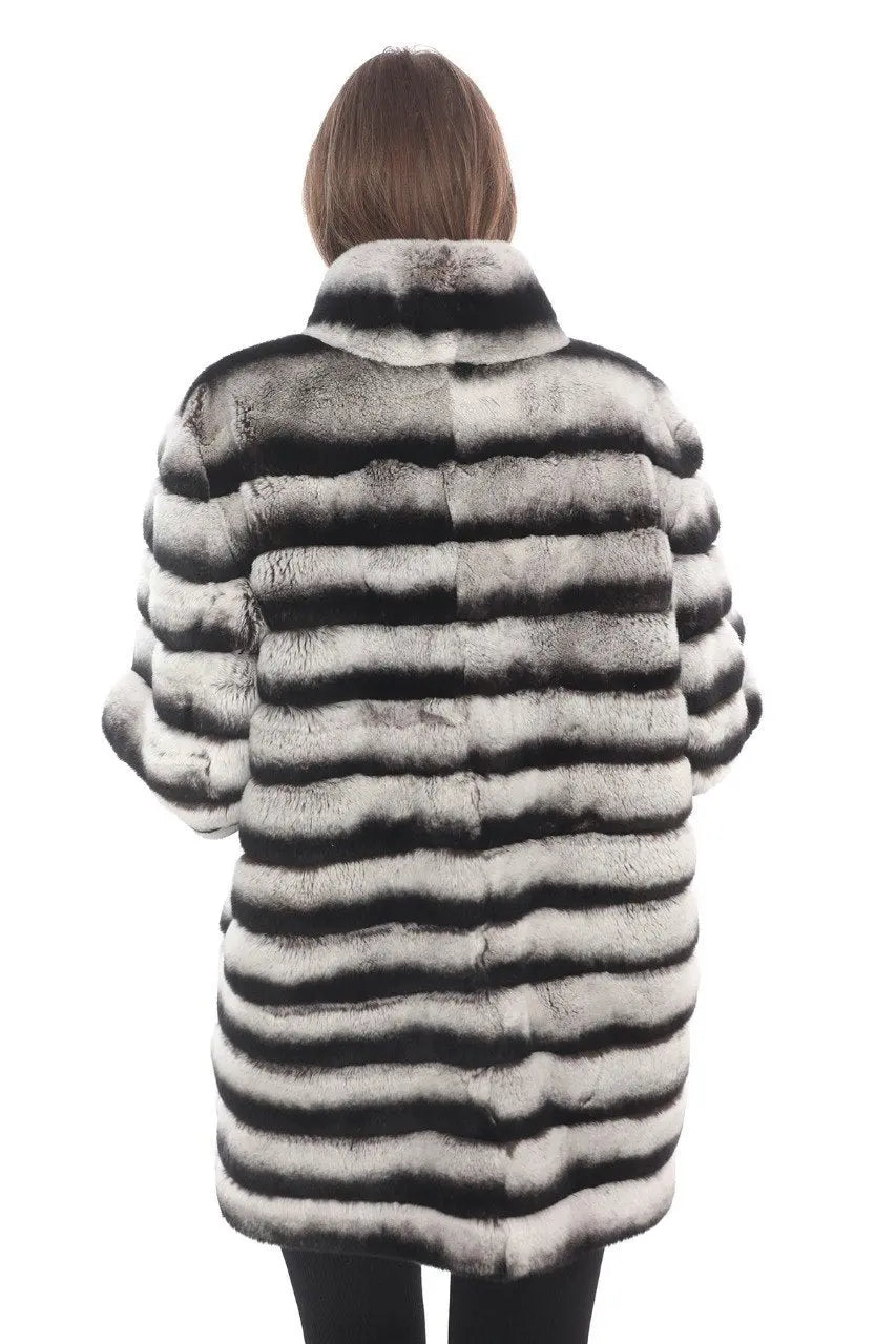 Luxury Fluffy Chanchila Fur Coat – Exquisite Elegance &amp; Unmatched Comfort