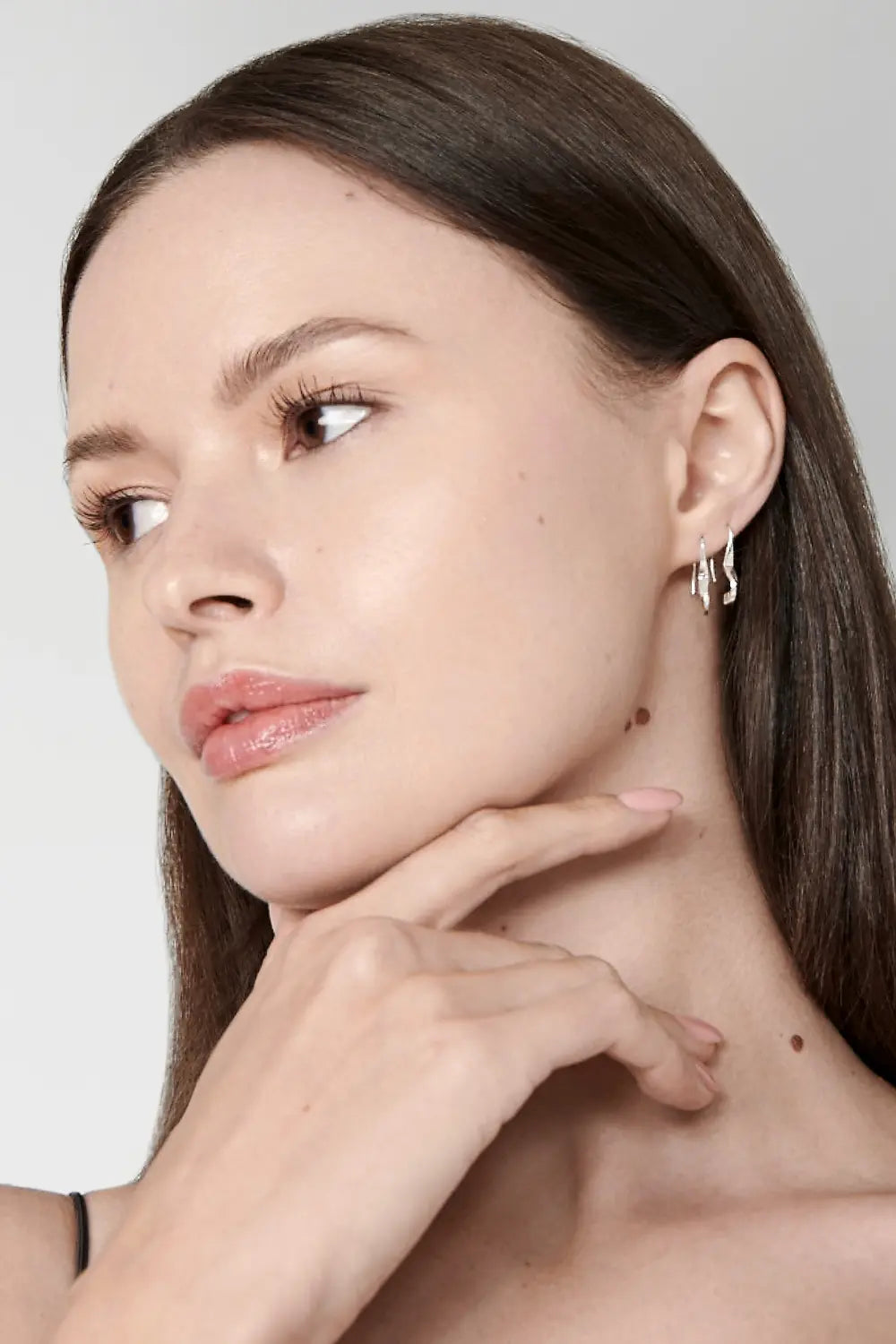 Sahab Mini Hoop Earrings
