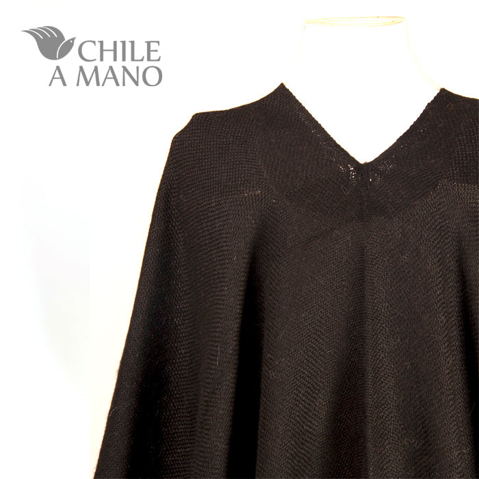 Alpaca Wool Poncho – Black
