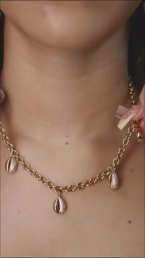 Golden Shells Necklace