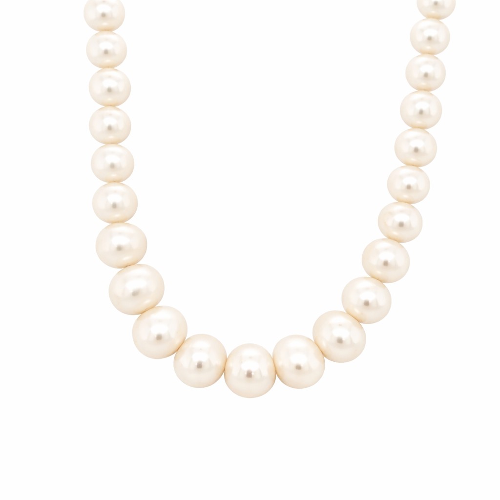 Fresh Water Pearl Necklace