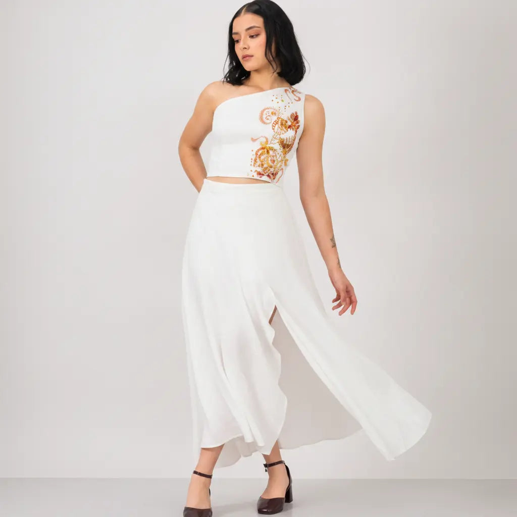 RAICES by PASALUMAC | Zenú-Inspired Asymmetrical Linen Two-Piece Set