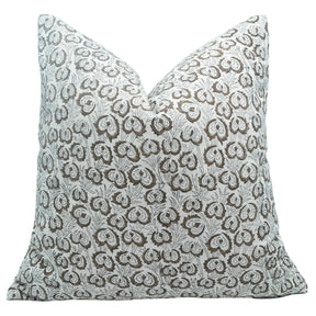 Decorative Viscose Linen Throw Pillow Cover-Heart Vine