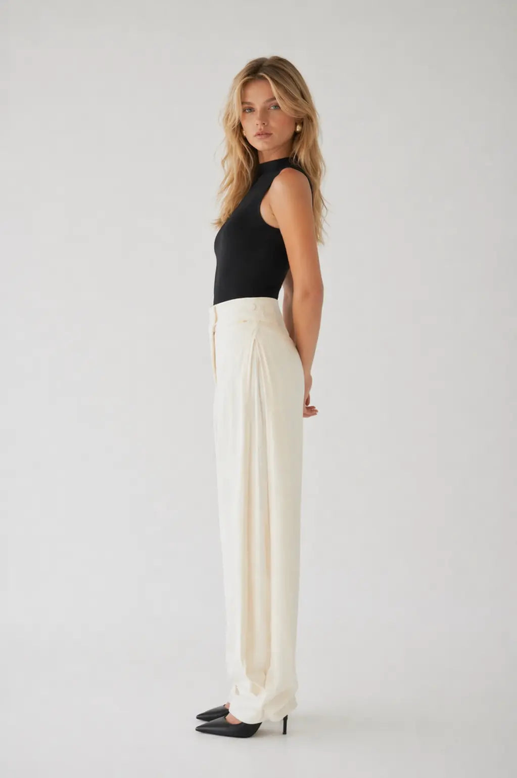 Wide Cut Trousers