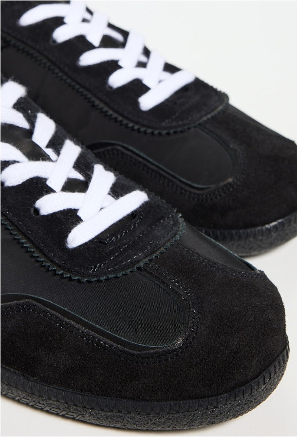 The Stallion Black CW (UNISEX)
