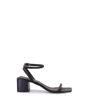 Chic Black Strap Heels Pou