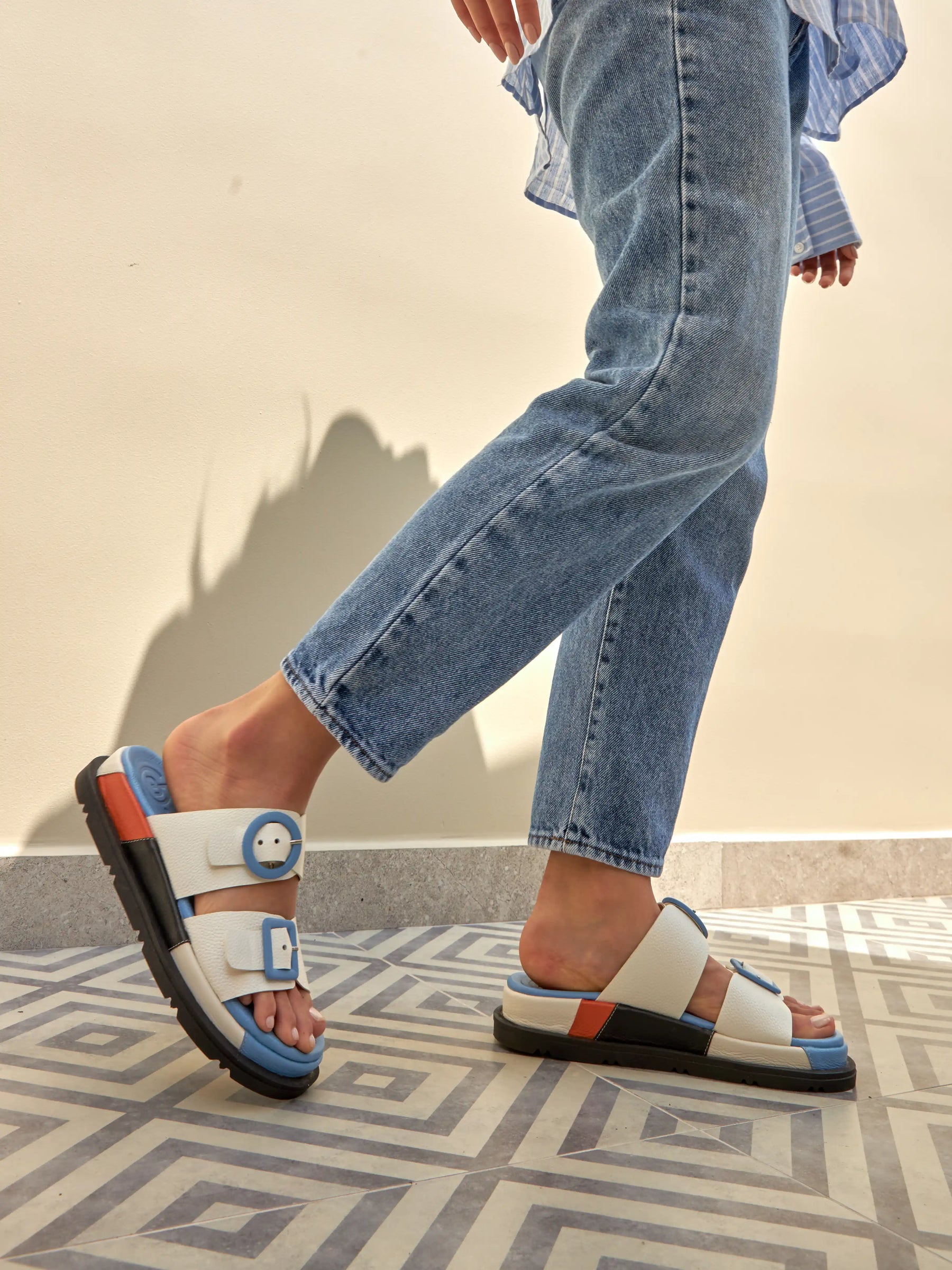 Allegra Offwhite Contrast Buckle Sandals