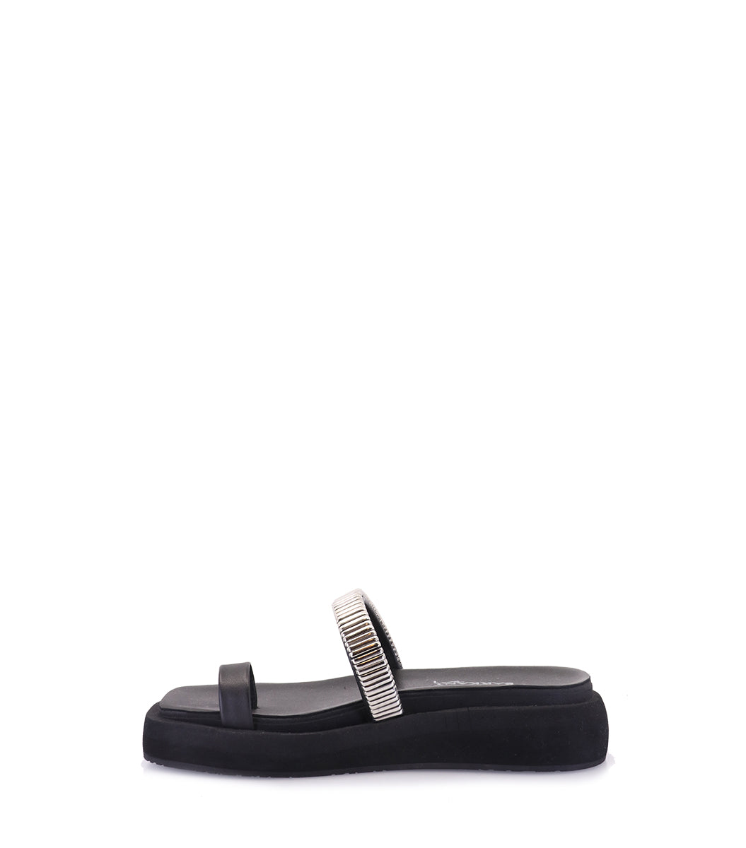 Chic Eco-Friendly Black Platforms Comfy