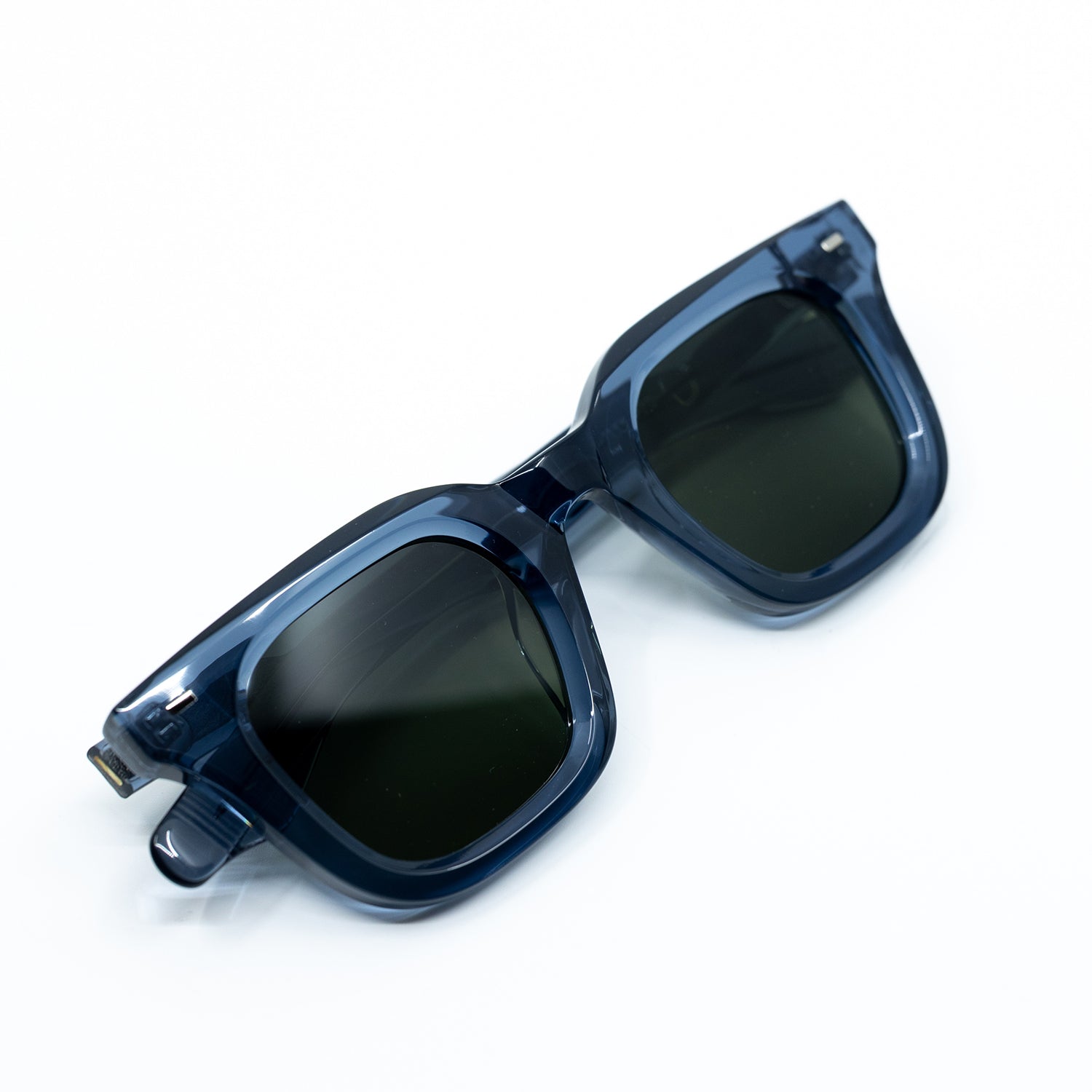 Zid Sunglasses with Onyx Frame & Green Lens