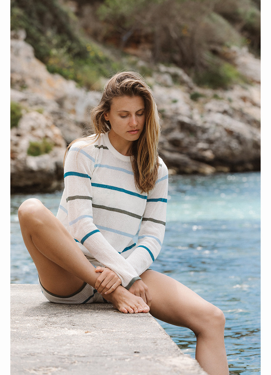 CRYSTAL SHORE ONA SHORT 9530