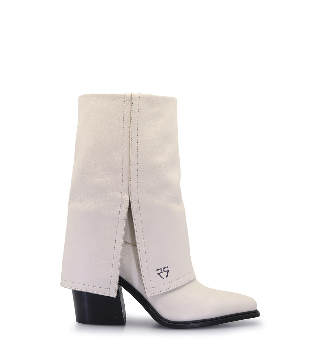 Chic Off-White Western Booties Plams