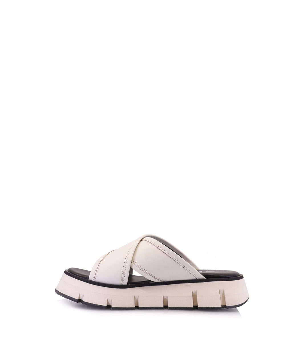 Stylish Crossed Strap Sandals Drake