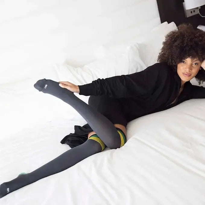 Com-pressi-on Me Socks