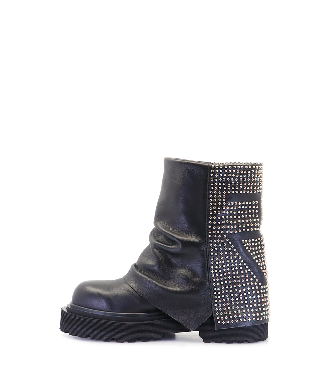 Iconic Black Studded Boots Icon