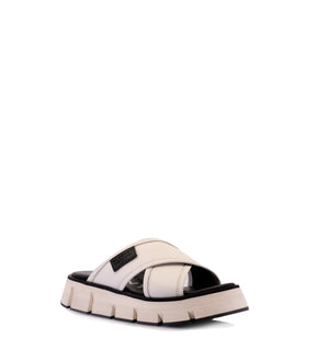 Stylish Crossed Strap Sandals Drake