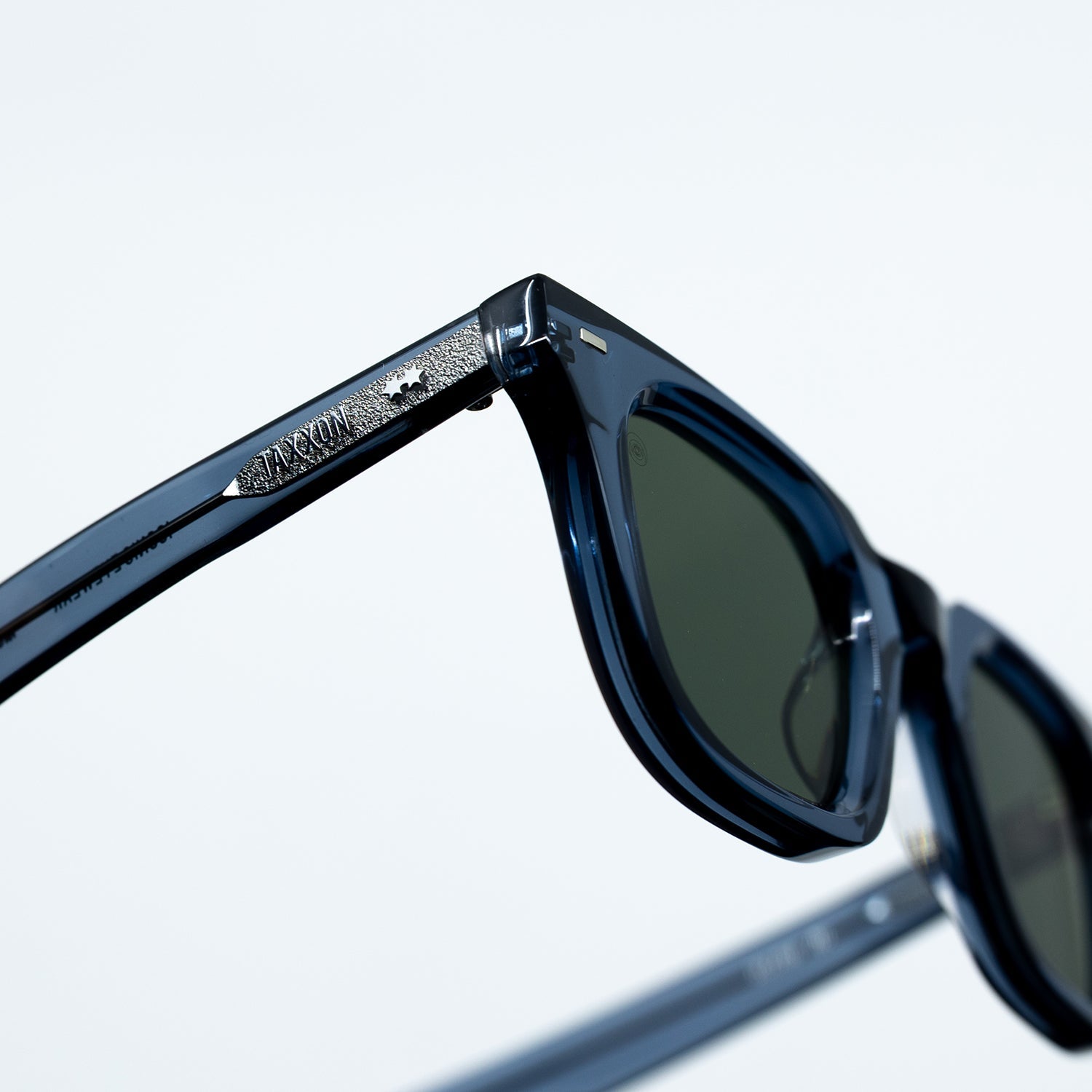 Zid Sunglasses with Onyx Frame & Green Lens