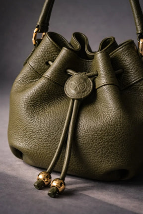 Sienne Textured Italian Leather Bucket Bag | ROSZUAR