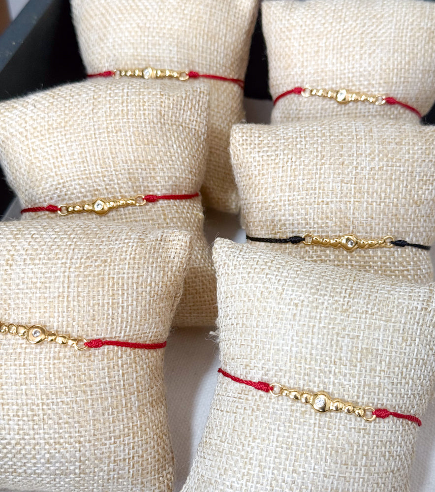 : /AH-MI/ Friendship & Travel Bracelet 24K Red Cord