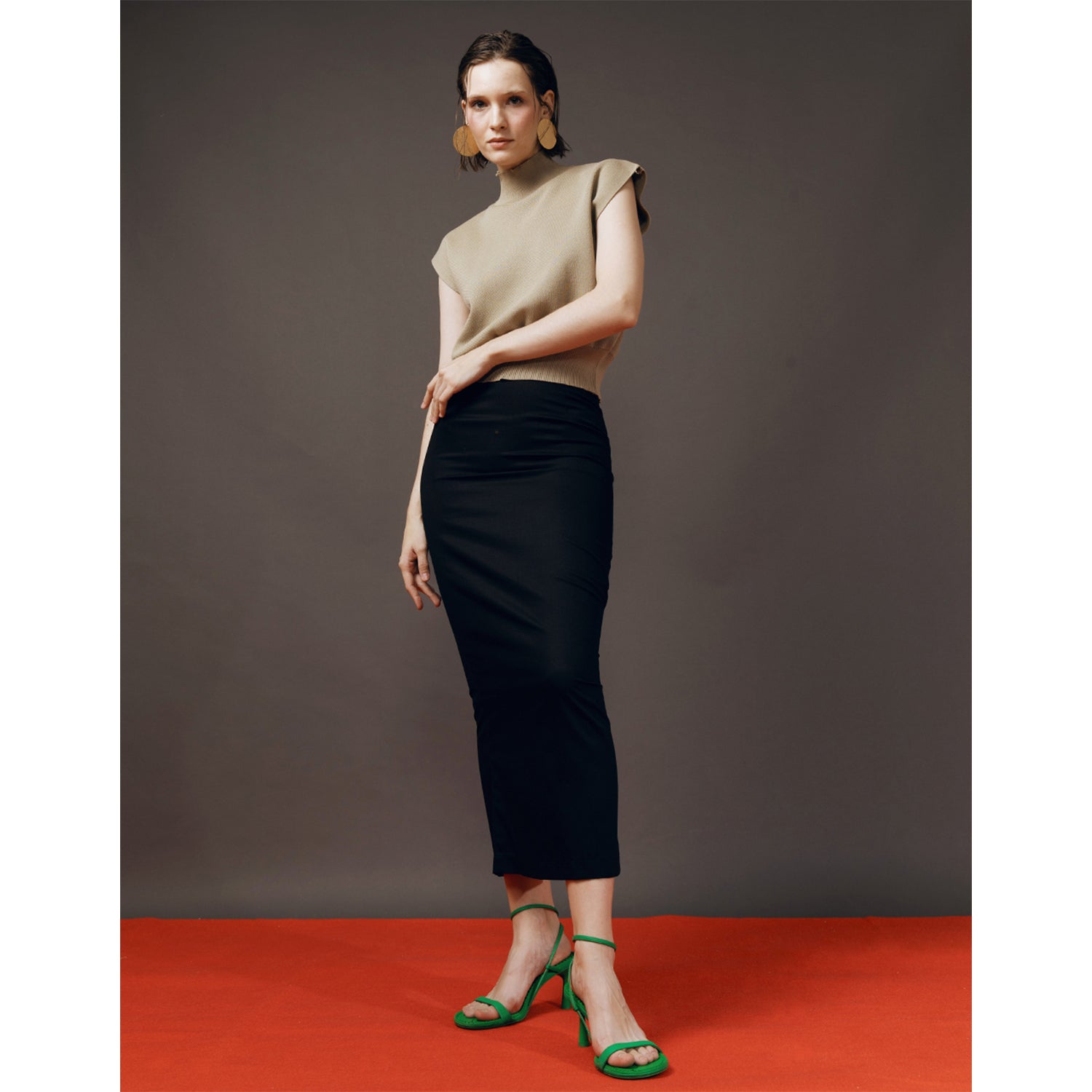 SLEEK MAXI SKIRT
