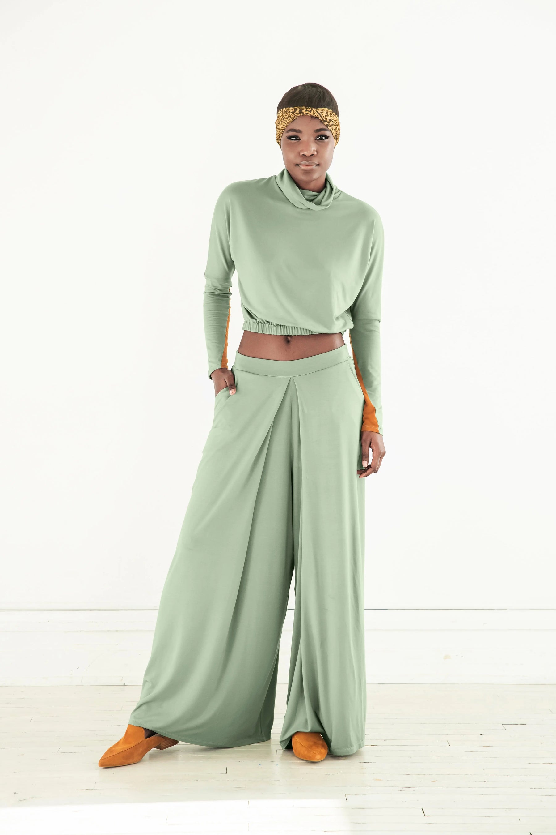 Bamboo Pleated Palazzo Pant