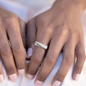 Flex Diamond Ring