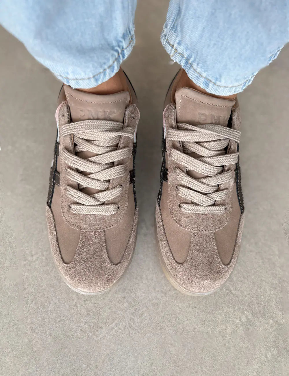 Demi Mink