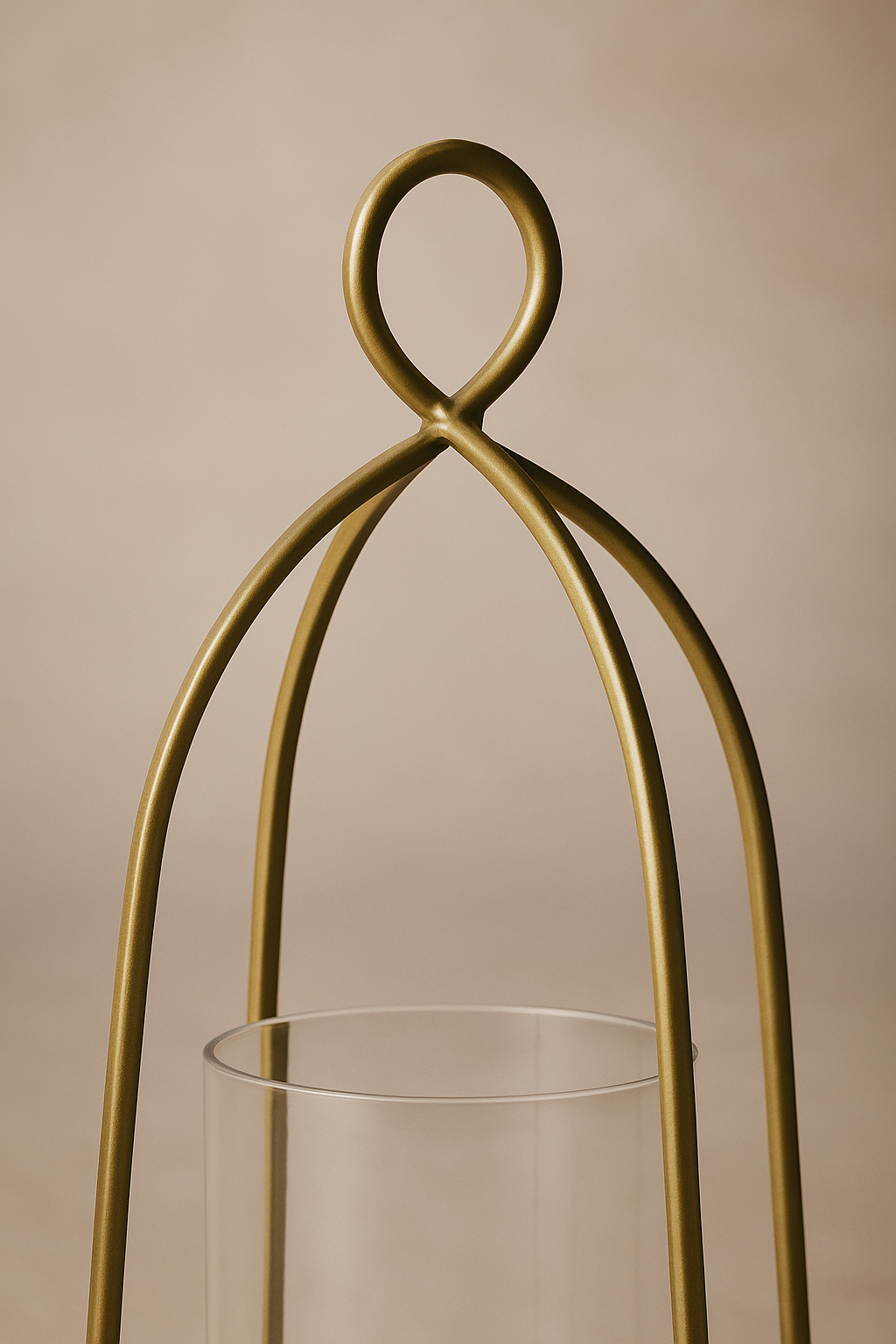 Bend Hurricane Holder