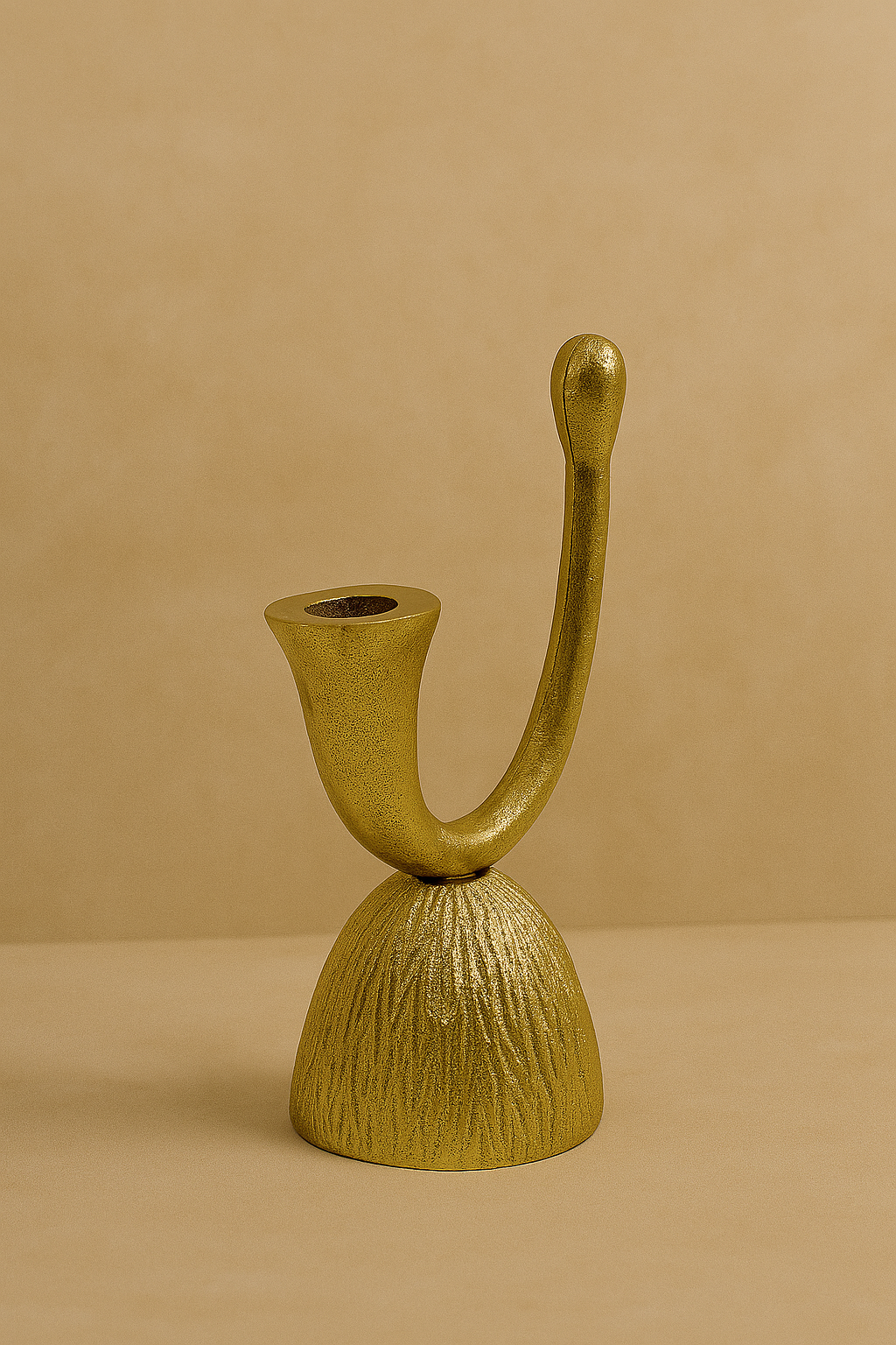 Loop Candle Holder