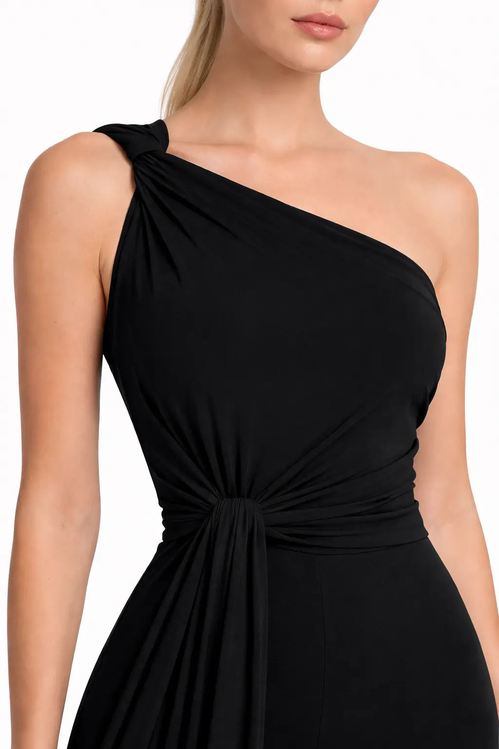DRAPE ONE SHOULDER TOP